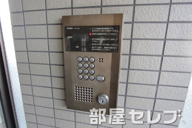 セキュリティ　オートロックで安心ですね。