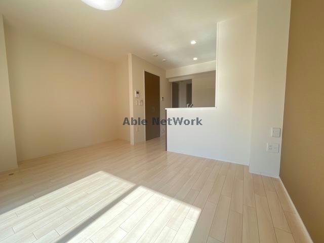 居室・リビング　１０．６帖のリビング