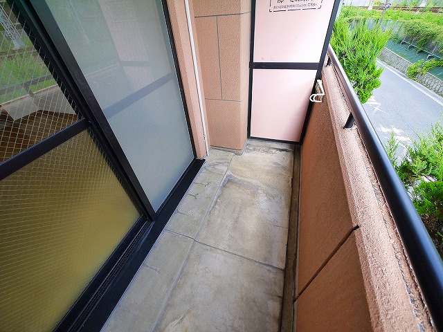 バルコニー　広々としたバルコニーです