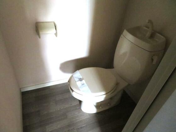 トイレ　別室参考画像