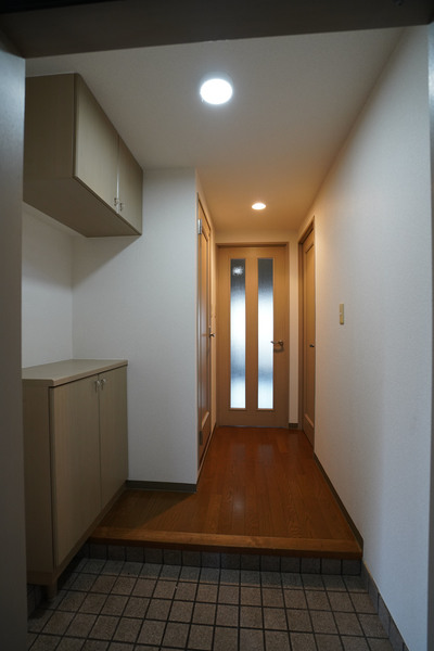 玄関　同じ建物の別のお部屋