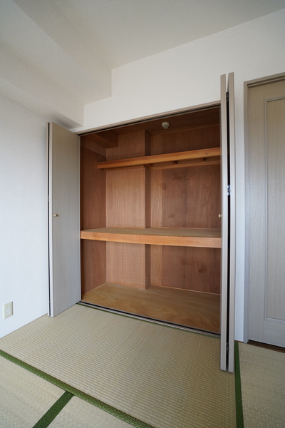 収納　同じ建物の別のお部屋