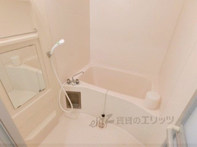 バス・シャワールーム　風呂