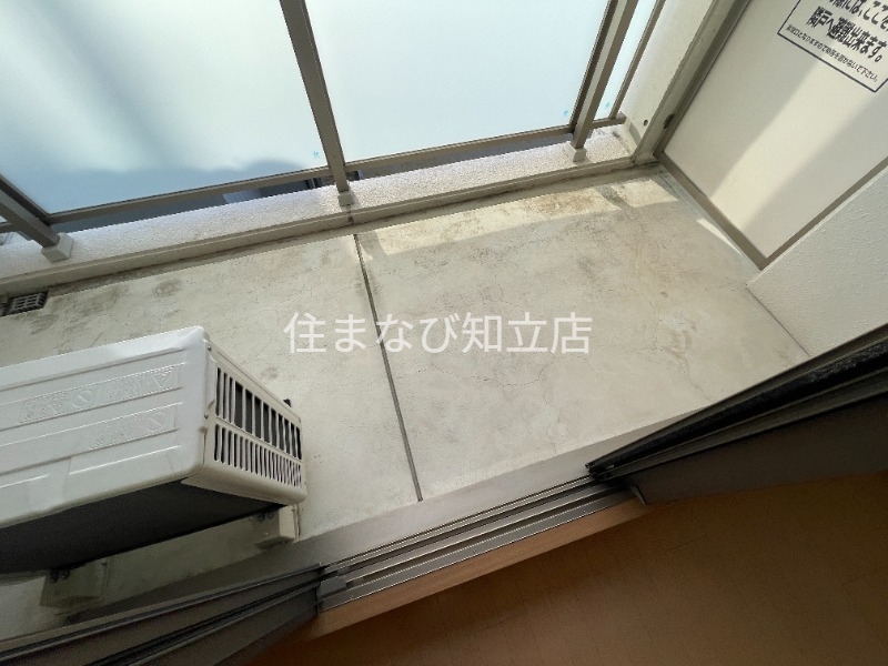 バルコニー　別部屋写真（反転タイプ）