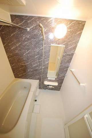 バス・シャワールーム　【サンミッシェル　Ｂ】コンパクトで使いやすいお風呂です