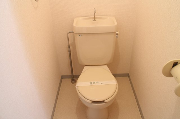 トイレ　清潔感のあるトイレです