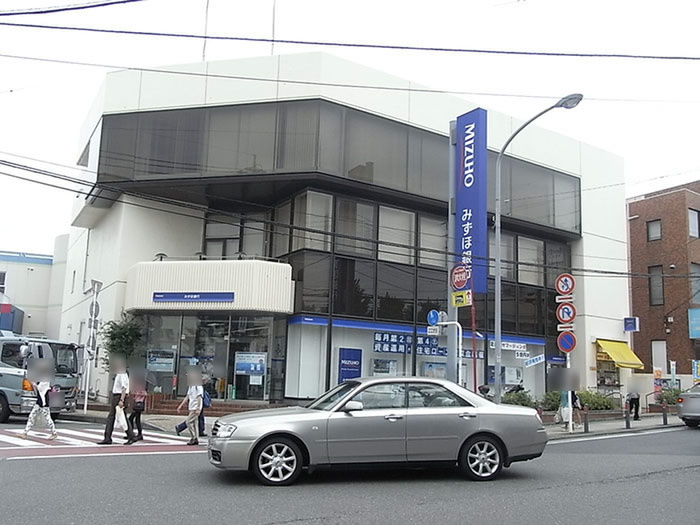 銀行　みずほ銀行（銀行）まで240m