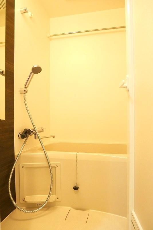 バス・シャワールーム　ゆっくりバスタイムをお楽しみください☆