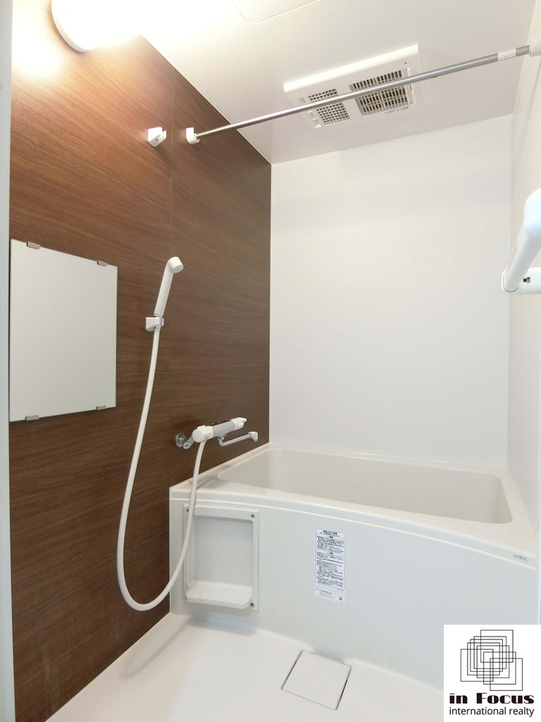 バス・シャワールーム　寒い札幌でも洗濯物がカラッと乾く浴室乾燥機