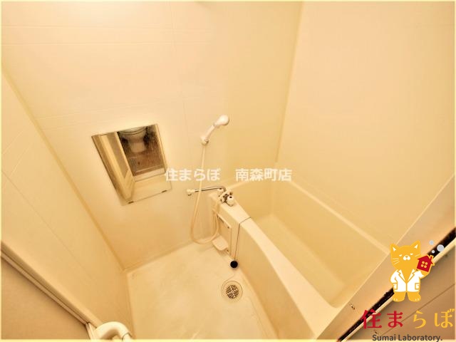 バス・シャワールーム　「見た目じゃなく、心に“しっくりくる”を大切に。」