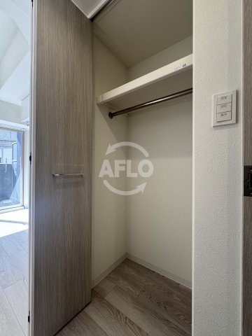 収納　プレサンス九条グランデリーヴ　クローゼット