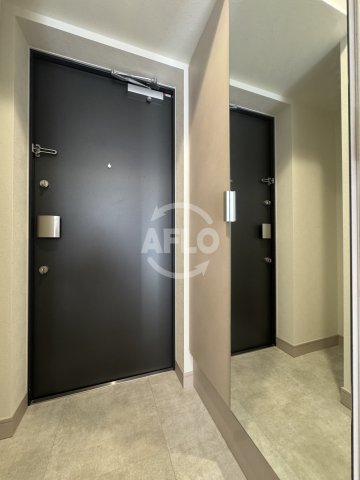 玄関　プレサンス九条グランデリーヴ　玄関