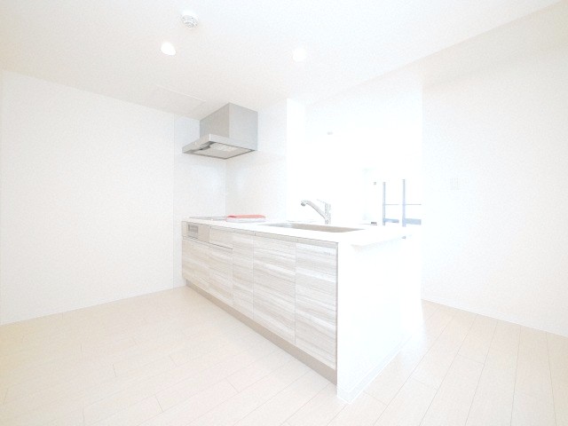 キッチン　対面式のシステムキッチンです♪