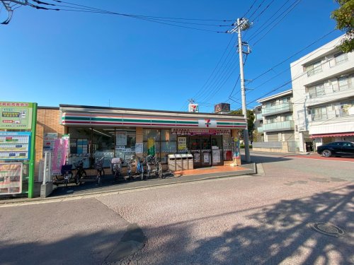 コンビニ　セブンイレブン 北松戸駅西口店（コンビニ）まで150m