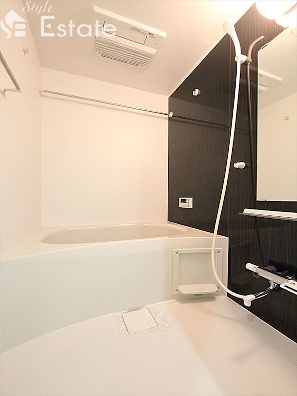 バス・シャワールーム　バスルーム