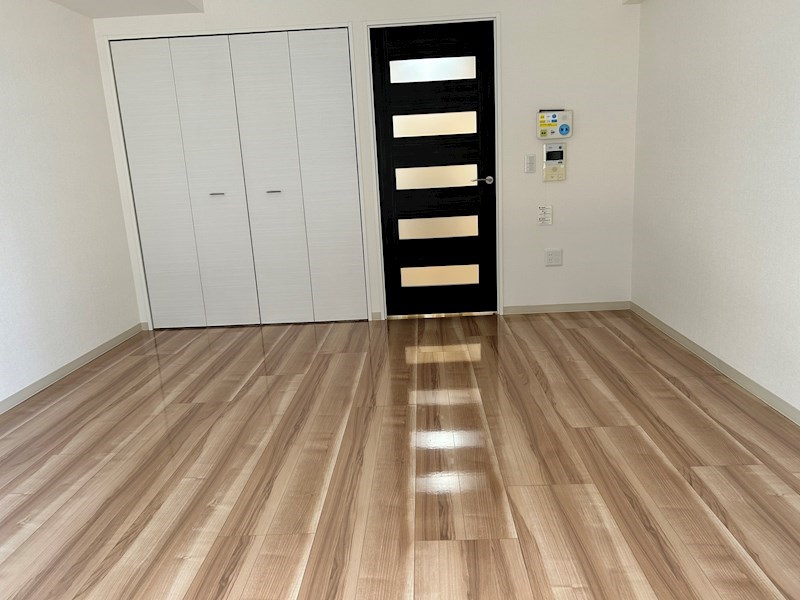 居室・リビング　清潔感あふれるお部屋です！