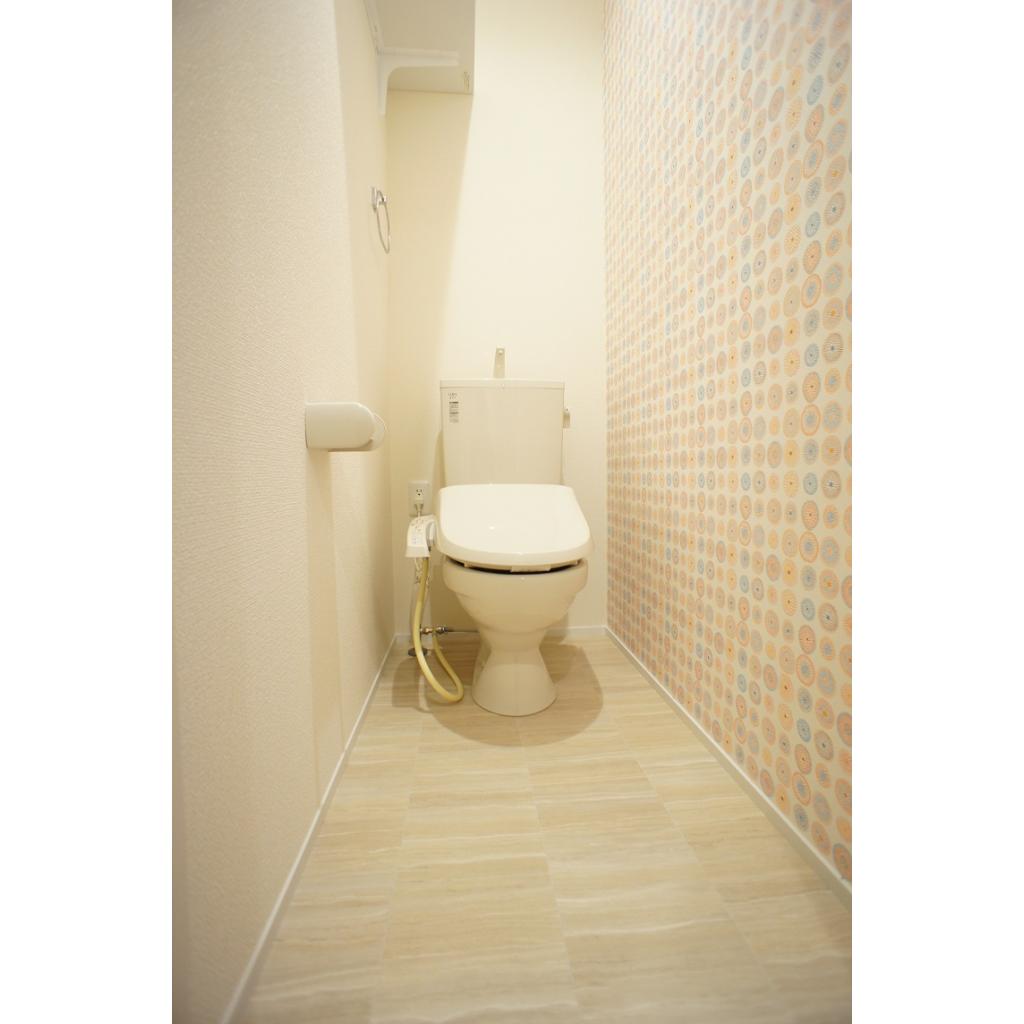 トイレ　嬉しいウォシュレット標準装備！