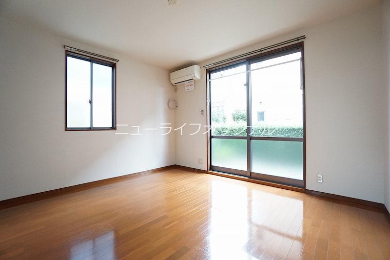 居室・リビング　エアコン1基付のLDK12.1帖