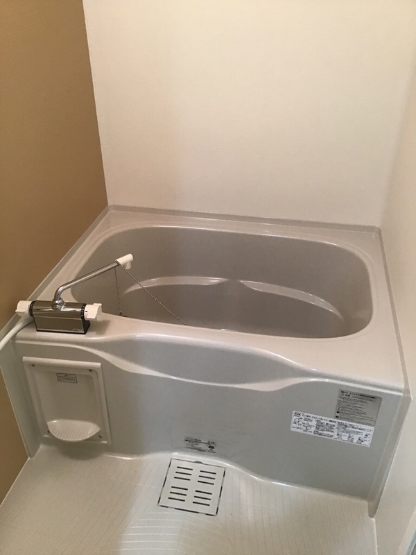 バス・シャワールーム　浴室乾燥機付きで便利です！