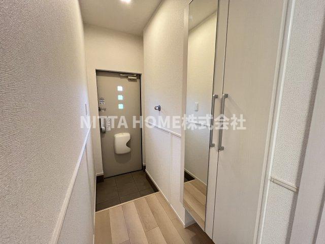 玄関　シューズボックス付きの玄関です★