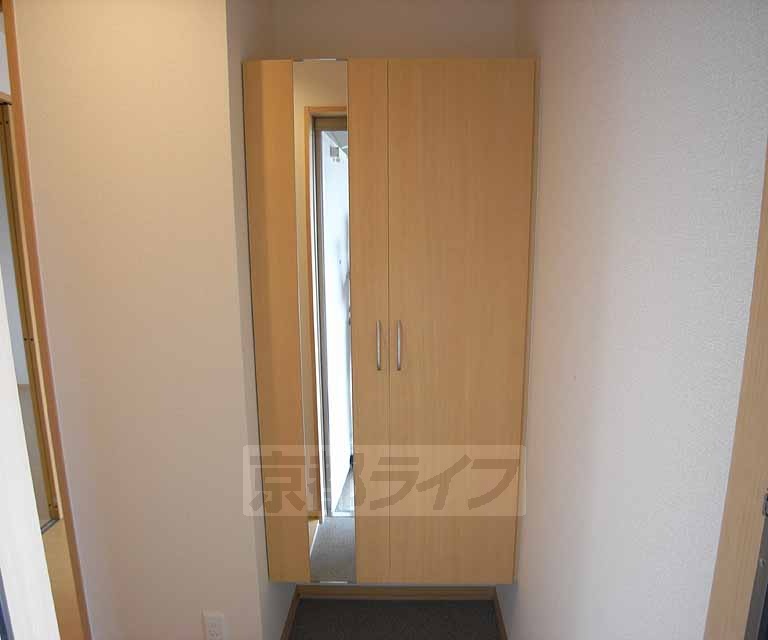 玄関　大きなシューズボックスのある玄関です。