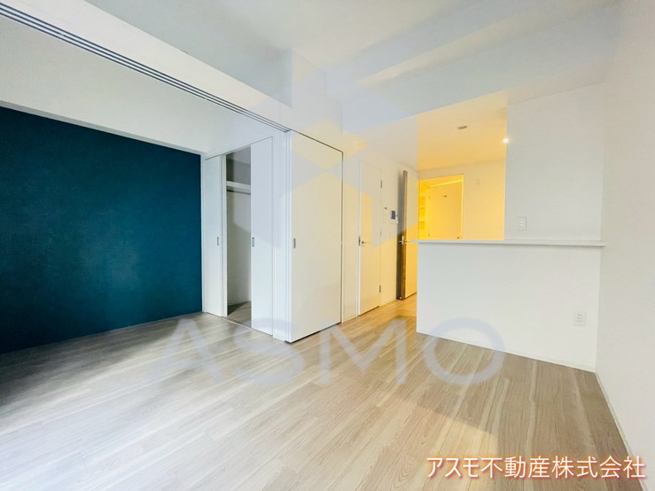 居室・リビング　同マンション別部屋参考写真