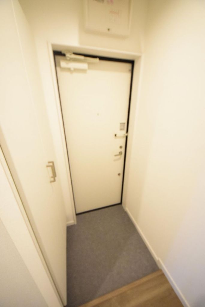 玄関　お気軽にお問合せ下さい♪043-290-8070