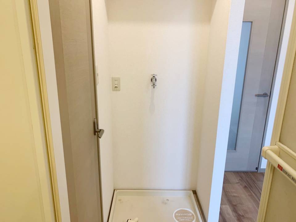 洗面設備　洗濯機置場