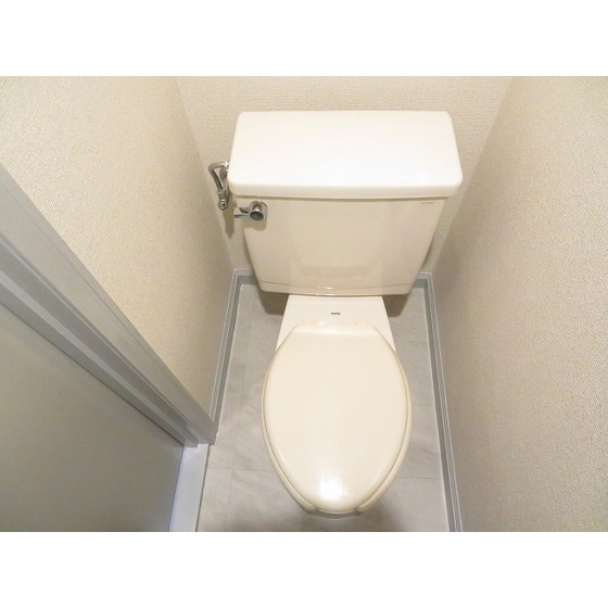 トイレ　シンプルで使いやすいトイレです