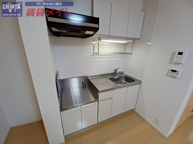 キッチン　同タイプ部屋写真です。