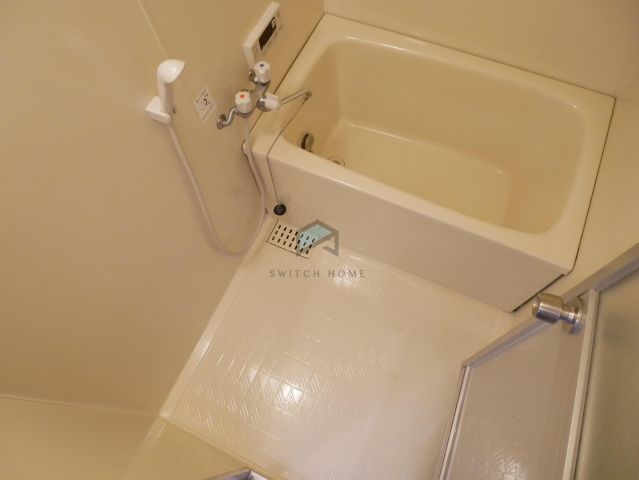 バス・シャワールーム　お風呂で日々の疲れを落としましょう