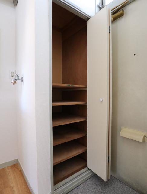 収納　収納　シューズボックス