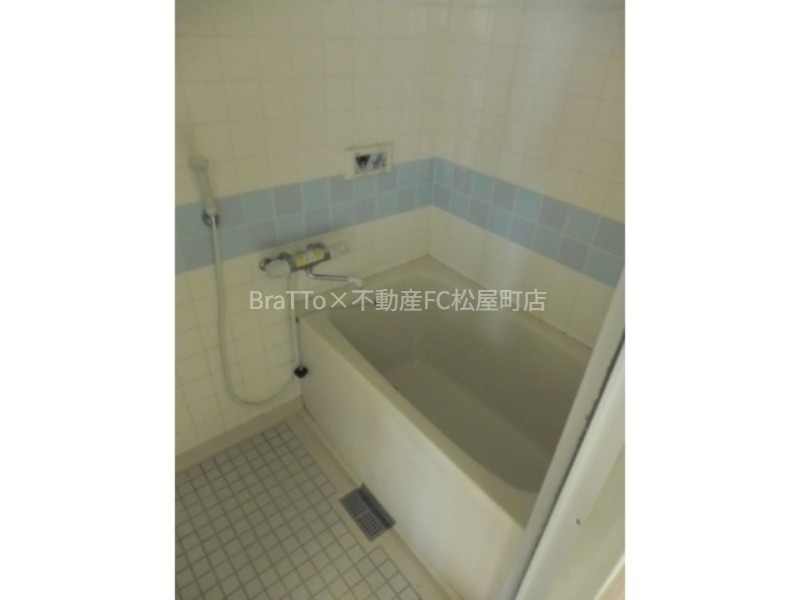 バス・シャワールーム　バス