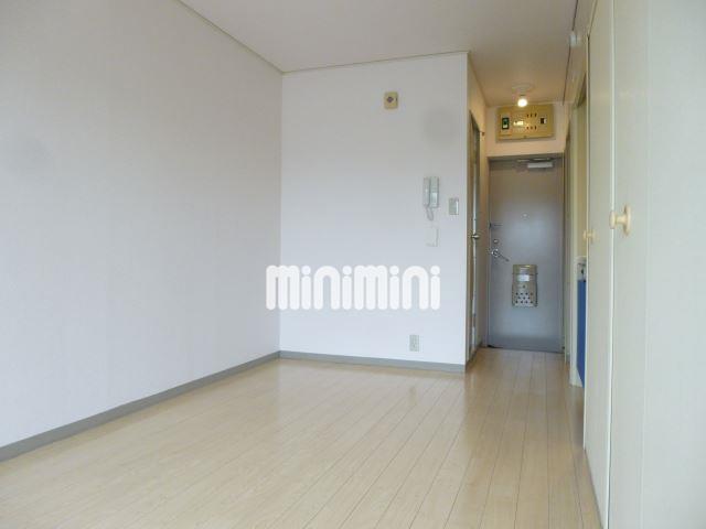 居室・リビング　広々としたお部屋ですね