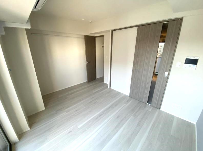 居室・リビング　※反転タイプ