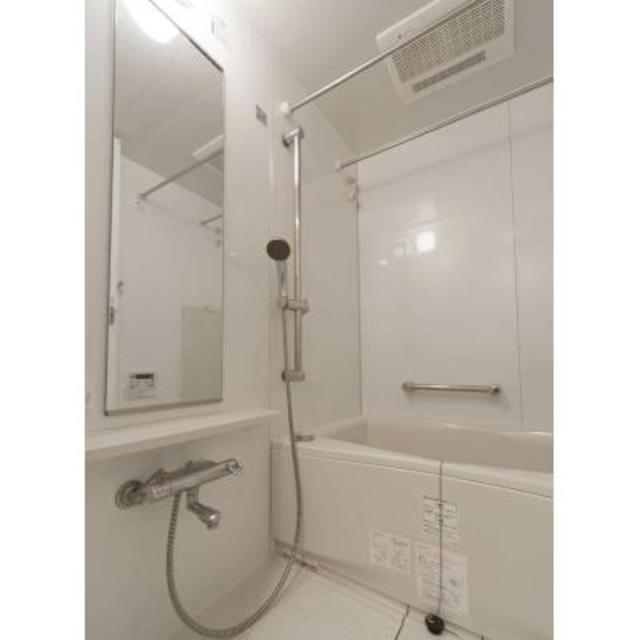 バス・シャワールーム　※写真は同タイプ住戸です。