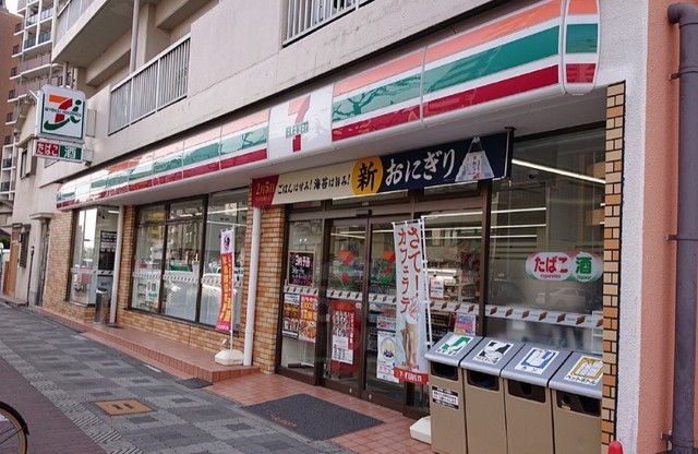 コンビニ　セブンイレブン　大阪東中島1丁目店（コンビニ）まで152m
