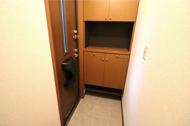 玄関　図面と現状に相違がある場合には現状を優先