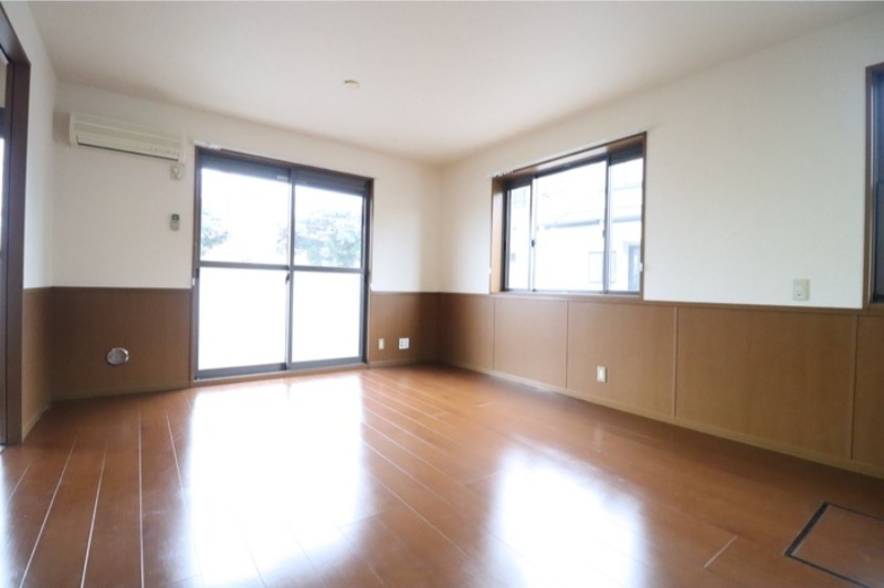 居室・リビング　図面と現状に相違がある場合には現状を優先