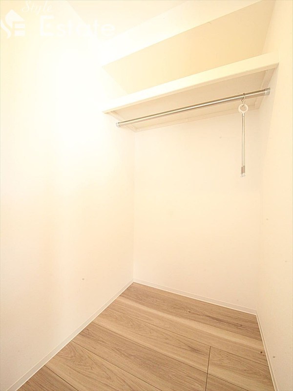 収納　ウォークインクローゼット