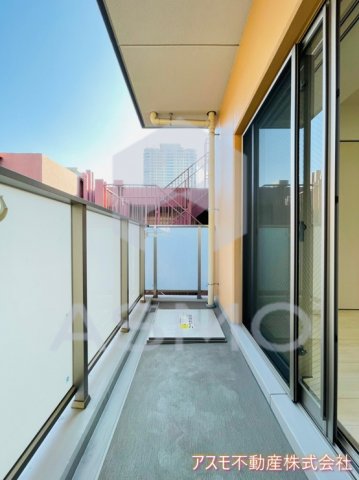 バルコニー　同マンション別部屋　参考写真