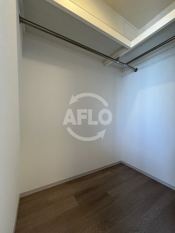 収納　コンフォリア江坂　クローゼット