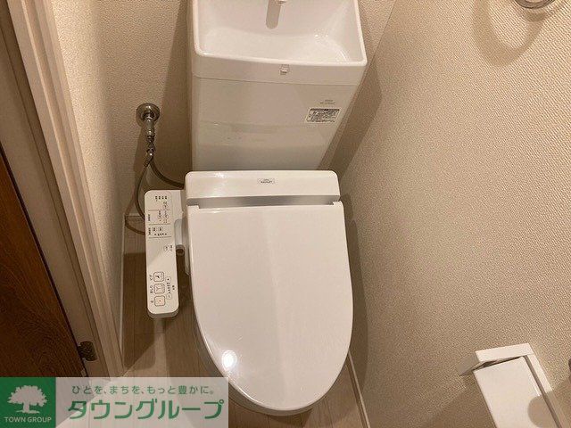 トイレ　号室によって間取りや仕様は異なります。