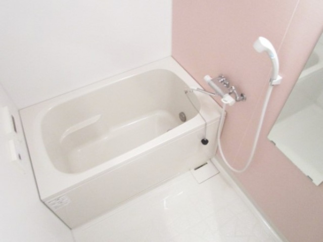 バス・シャワールーム　追い焚き浴室乾燥機付き