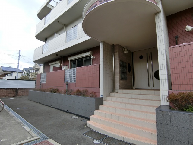 エントランス　オートロック付