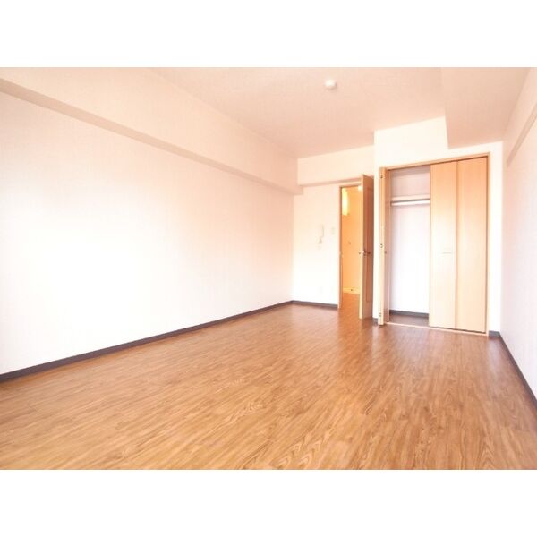 居室・リビング　同物件別部屋のお写真です※現況優先