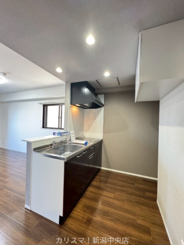 キッチン　※別部屋参考写真