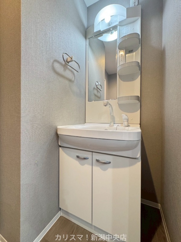 洗面設備　※別部屋参考写真