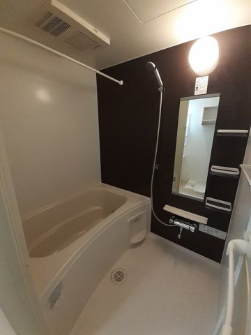 バス・シャワールーム　当社、チルホームのHPもご覧ください(^^)/物件情報多数♪