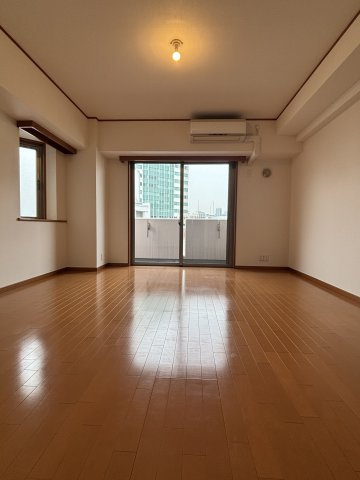 居室・リビング　※別部屋参考写真